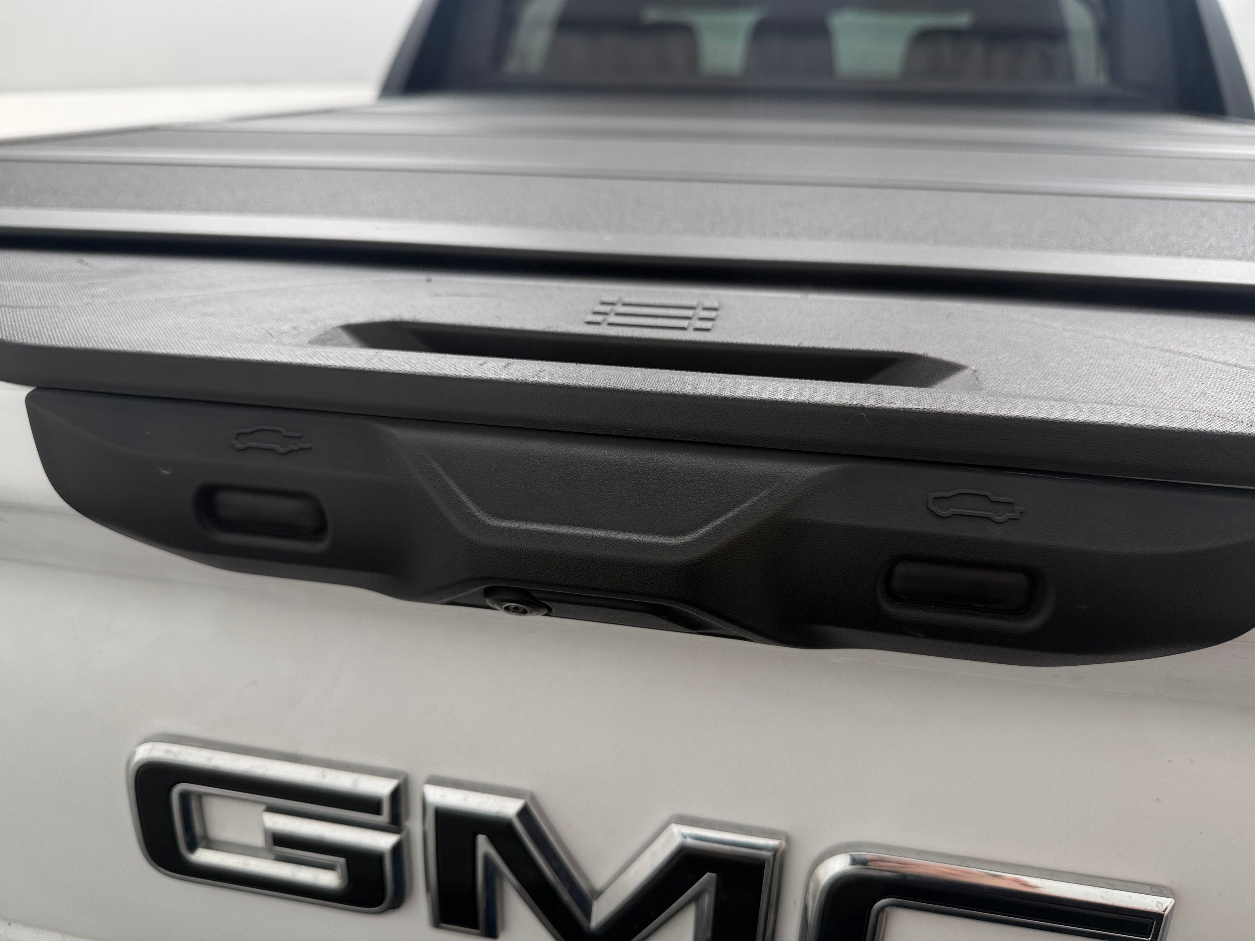 gmc sierra ev 2025 1GT10MEDXSU405561 image gmc sierra ev 2025 1GT10MEDXSU405561 image